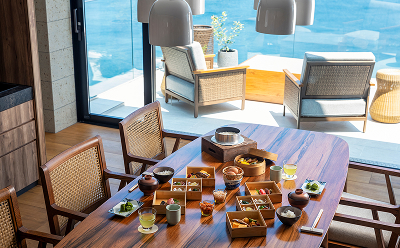  画像：オーシャンビューのダイニング