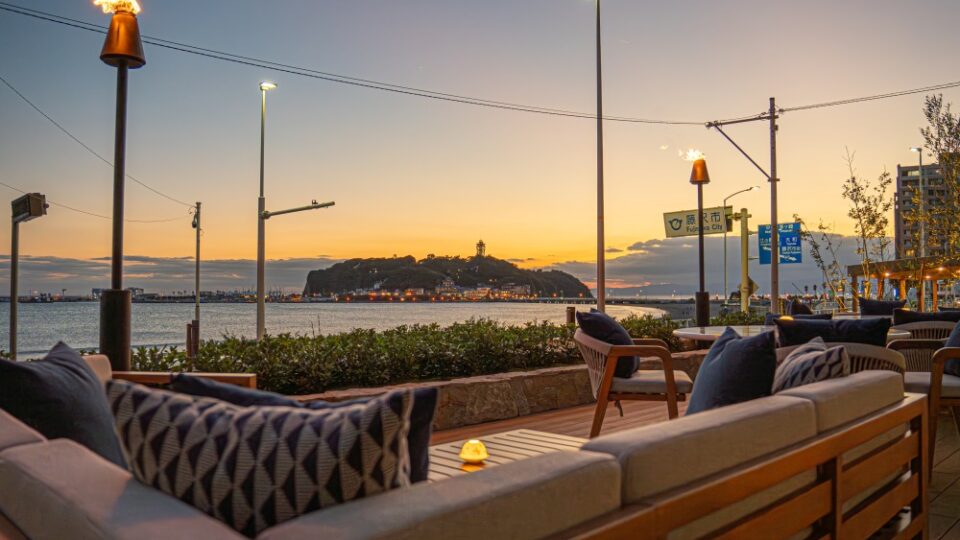 【鎌倉】海が見えるフレンチディナーの新名所「Le RESTAURANT」で特別な夜を。江の島を一望。七里ヶ浜海岸からすぐの絶景レストラン